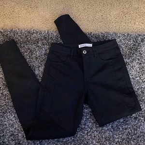 Zara Basic Denim Edgy Black Jegging Style Jeans